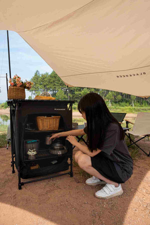 Zložljiva kuhinja z mrežico in policami