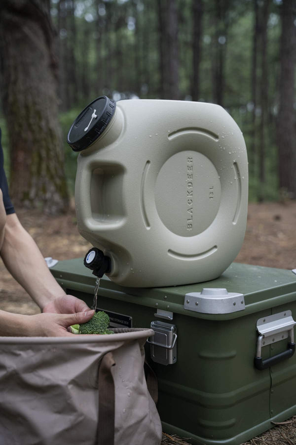 Snail posoda za vodo 13L – kompakten prenosen kanister za kampiranje