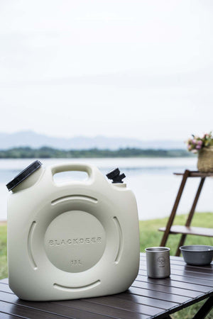 Snail posoda za vodo 13L – kompakten prenosen kanister za kampiranje