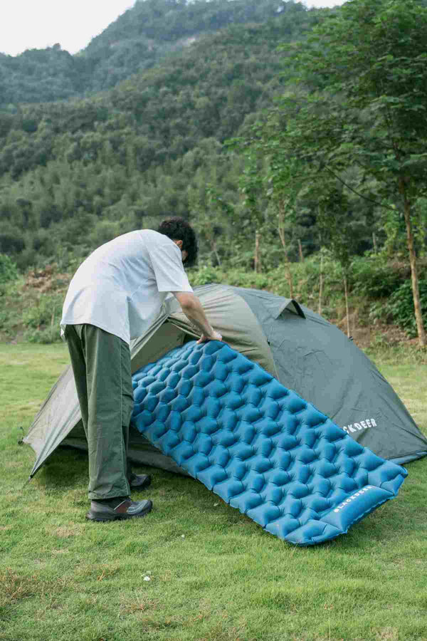 Napihljiva blazina Honeycomb Push-type (zelena) - 190 × 60 × 5 cm