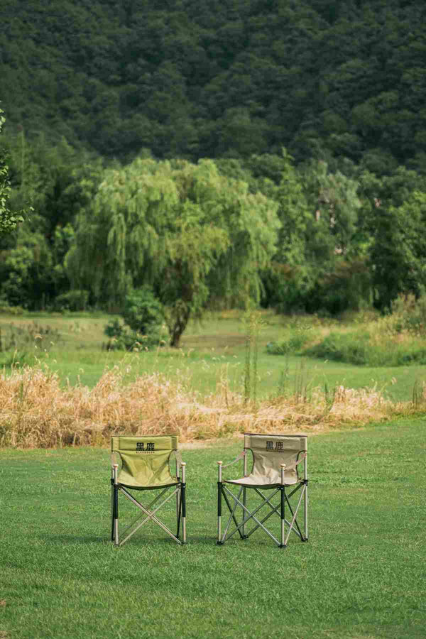 Aluminijasti zložljiv režiserski stol – olivno zelen