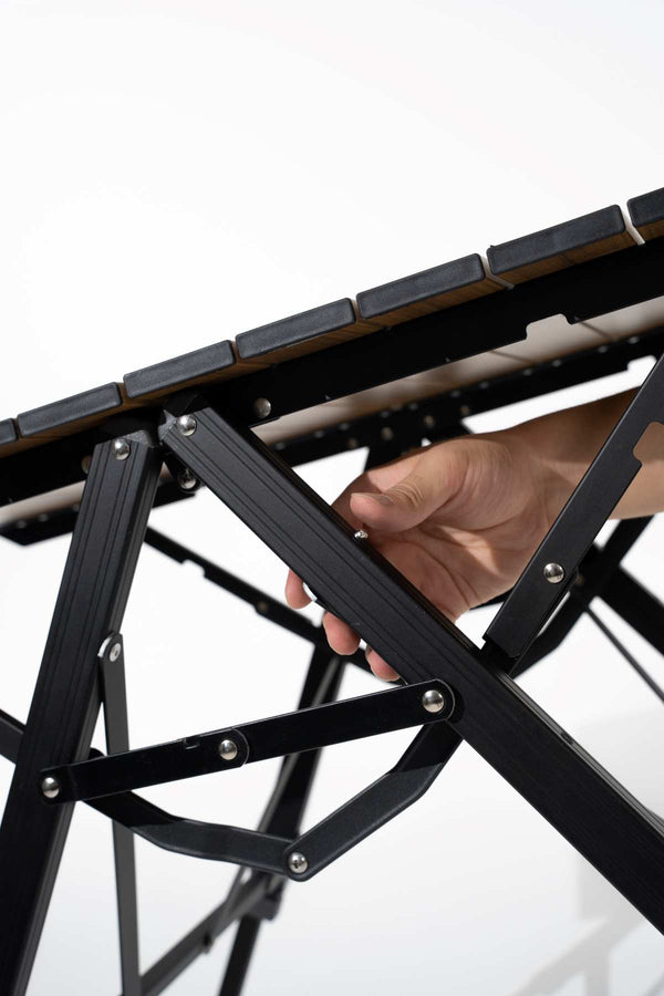 Zložljiva aluminijasta miza Flyer Quick Open – barva oreh