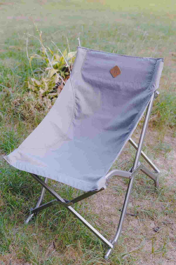 Breeze udoben zložljiv stol – siv