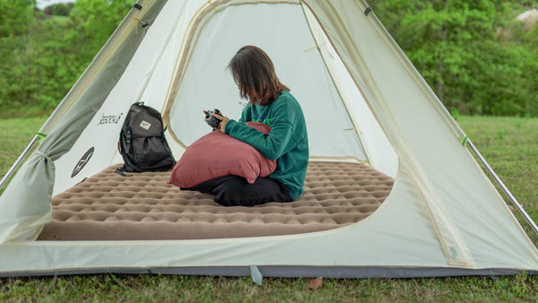 Veliko napihljivo ležišče / blazina - Nebula Air Mattress Bed MAX 190 × 195 × 16 cm