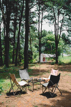 Lahek zložljiv stol Otaku – olivno zelen