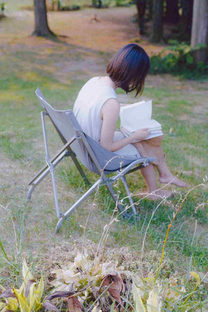 Breeze udoben zložljiv stol – siv