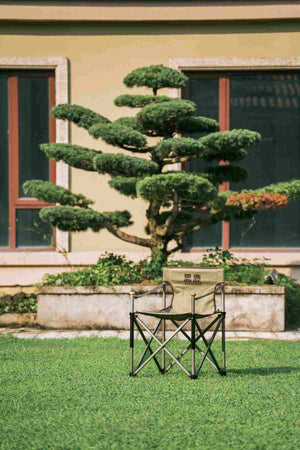 Aluminijasti zložljiv režiserski stol – olivno siv