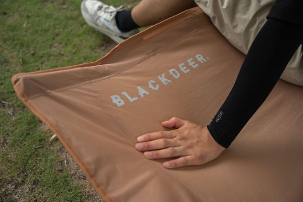 Večnamenska zložljiva postelja / ležalnik