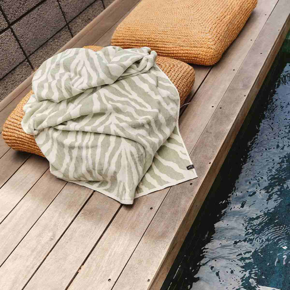 zelena brisača za plažo